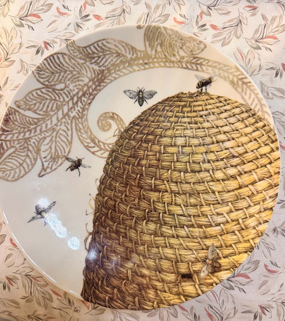 Creative Co-Op Tim Coffey Bee Hive & Honeycomb Ceramic Salad Plate